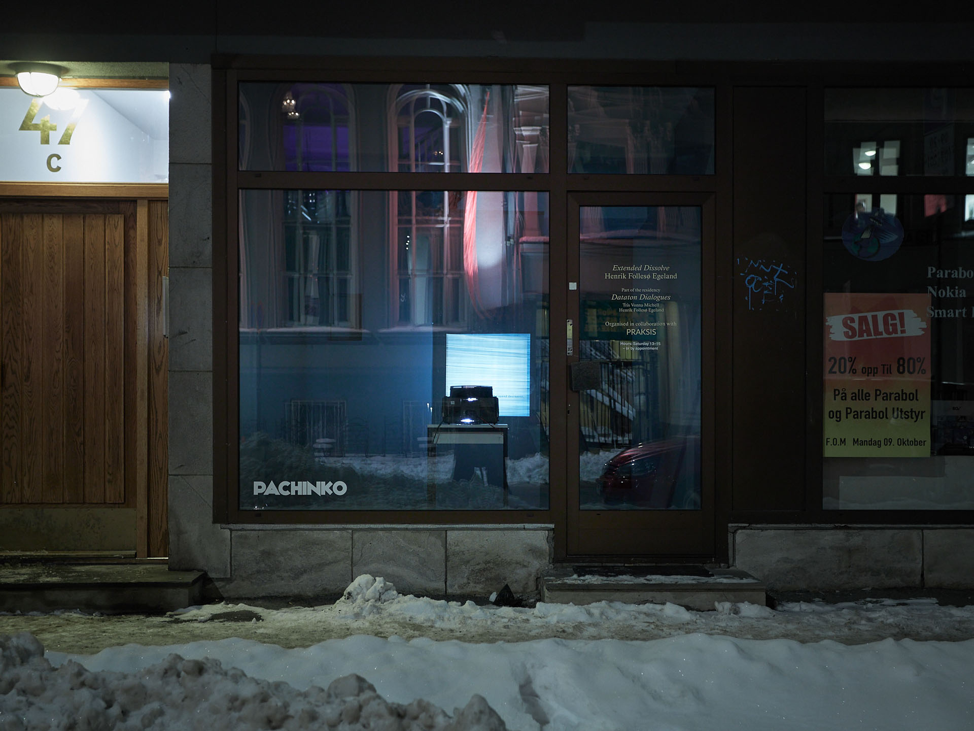 Web_240111_Norway_Oslo_Pachinko_ExtendedDissolve_Documentation_056